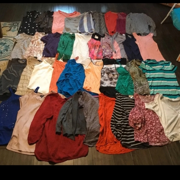MEGA BUNDLE WOMENS RESELL LOT NAME BRAND DESIGNER - Picture 7 of 9